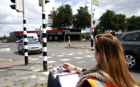 Rijkswaterstaat telt verkeer op vijf rijkswegen in Zuid-Holland