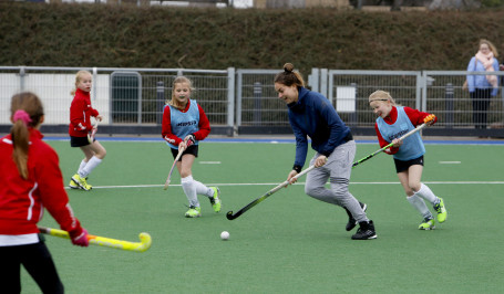 Hockeytraining van Eva de Goede