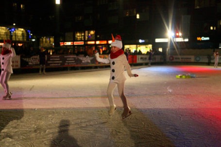 Opening Kerstijsbaan Statenplein
