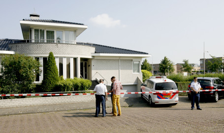 ZWIJNDRECHT Bouguet - Woning overvallen door meerdere daders