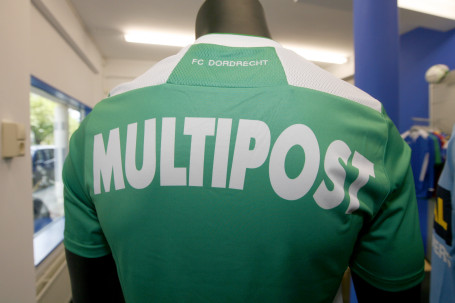 Nieuwe kledinglijn  FC Dordrecht 2014 2015 Dordrecht Tstolk 002