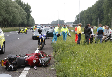 Motorrijder ernstig gewond bij ongeluk op A162
