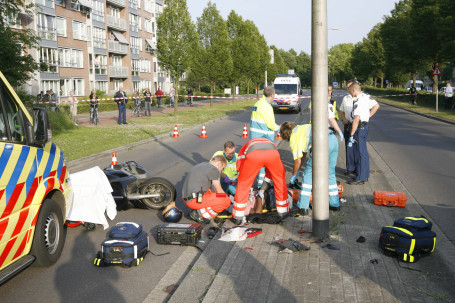 Motorrijder zwaargewond bij vlucht voor Politie4