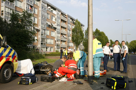 Motorrijder zwaargewond bij vlucht voor Politie