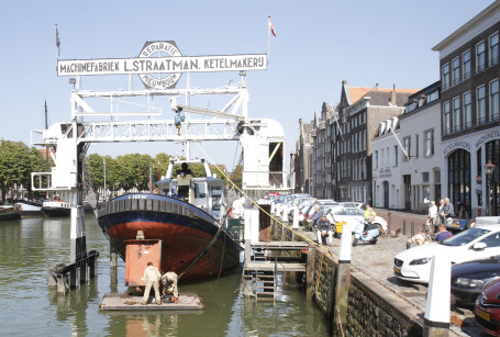 Schroef van 80 jaar oude ijsbreker hersteld