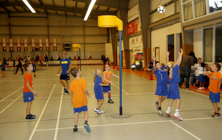 Zaalkorfbaltoernooi voor scholen