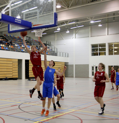 Heren Rowic U22 winnen thuiswedstrijd