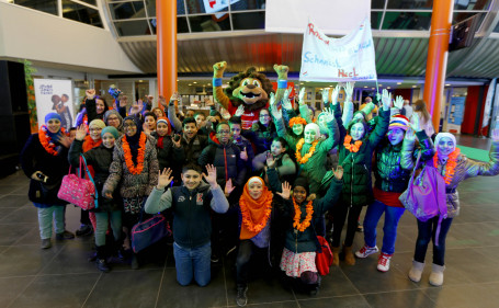 kinderpersconferentie 300 scholieren EK shorttrack  Dordrecht4