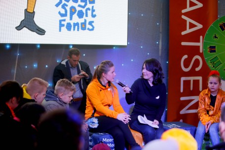 De kinderen waren ook bij de persconferentie met Dione de Graaff aanwezig.