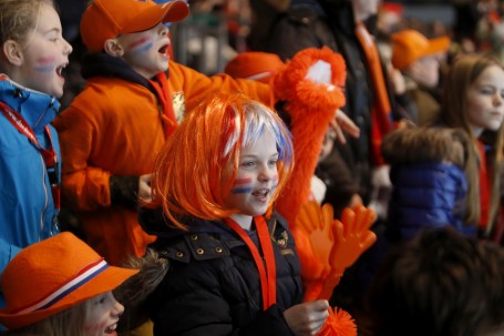 2200 kinderen maken sfeer op EK shorttrack Sportboulevard Dordre2