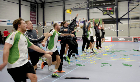 HKV/Ons Eibernest wint eerste editie Zuid Holland Korfbal Cup