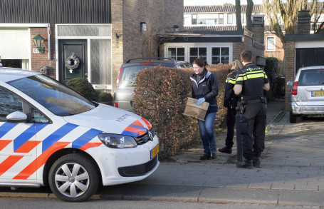 Vrouw lastig gevallen in bushokje 20162903 Vrouw lastig gevallen in bushokje Papendrecht Tstolk 001
