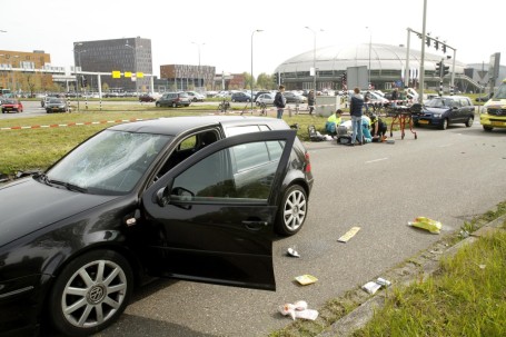 Scooterrijdster geschept bij oprit N3 Dordrecht Tstolk 002