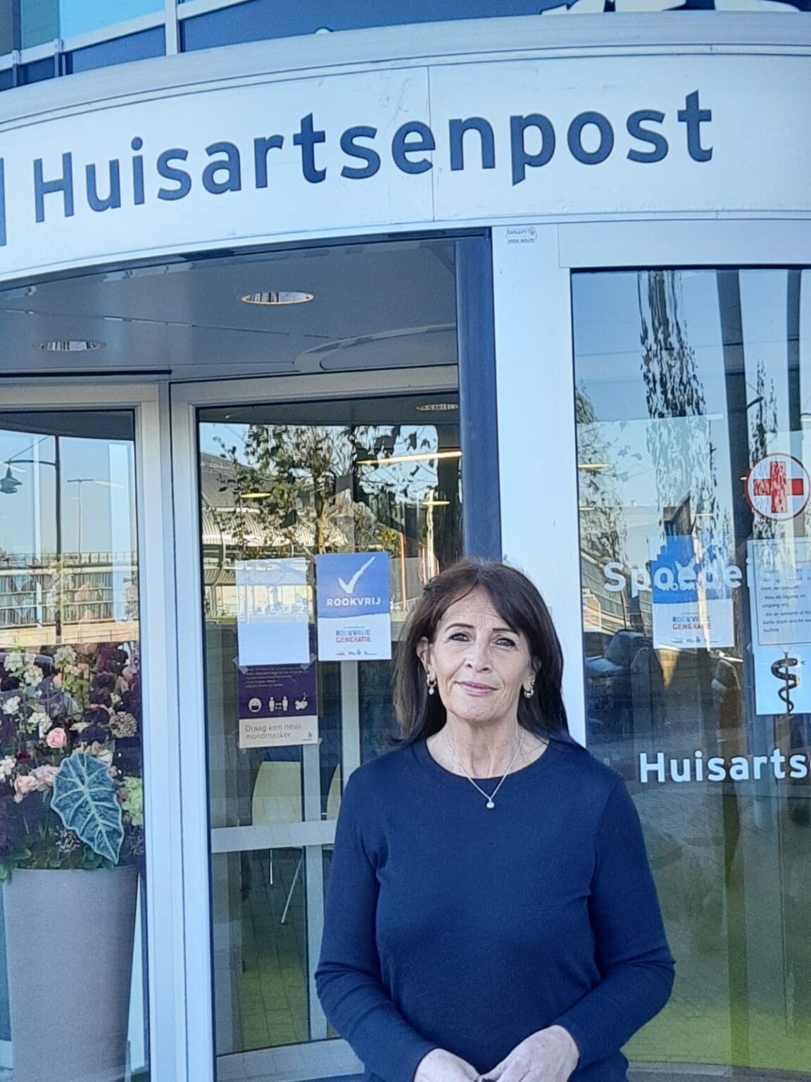 'Huisartsenpost is gewoon open!' DordtCentraal Gratis huisaanhuis
