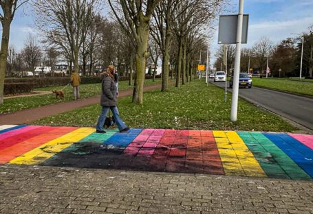 Burgemeester Van Driel: vernielingen regenboogpad Papendrecht ‘onacceptabel’