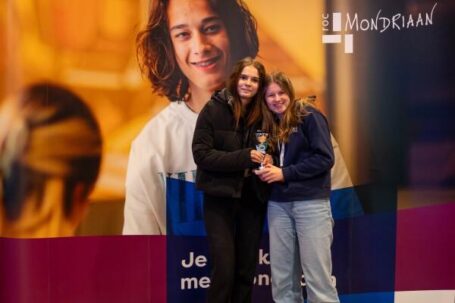 Anouk en Nadine van het Insula College plaatsen zich voor landelijke finale Skills Talents