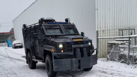 43-jarige man uit Dordrecht aangehouden na vondst 500 kilo cocaïne in loods Harderwijk