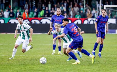 FC Dordrecht sluit seizoen in mineur af na nederlaag tegen Willem II
