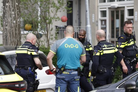 Peuter (2) ernstig gewond na val van derde verdieping in Dordrecht