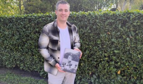 Nick van Uden boekstaaft 138 oorlogsgraven in Dordrecht