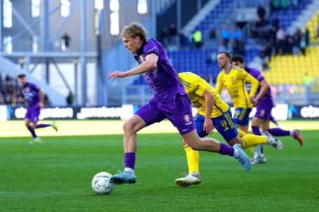 FC Dordrecht sleept in slotfase punt weg bij SC Cambuur